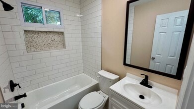 2396 Yarmouth Ct in Woodbridge, VA - Building Photo - Building Photo