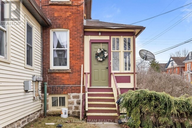 property at 10 Glen Ave