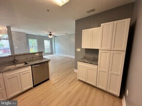 818 Estuary Dr in Odenton, MD - Building Photo - Building Photo