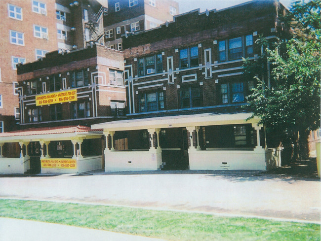 Knickerbocker Apartments in Kansas City, MO - Building Photo - Building Photo