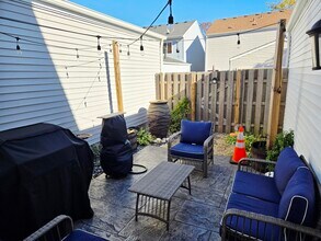 116 Presidential Blvd in Oswego, IL - Building Photo - Building Photo