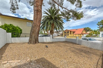 4371 Flandes St in Las Vegas, NV - Foto de edificio - Building Photo