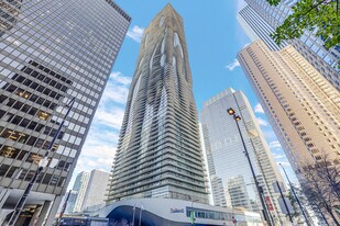 225 N Columbus Dr in Chicago, IL - Building Photo