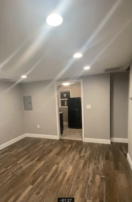 property at 652 NE Congress Ave