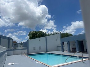 6214 SW 131st Ct in Miami, FL - Building Photo - Building Photo