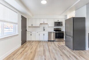 350 S 900 E St in Provo, UT - Building Photo