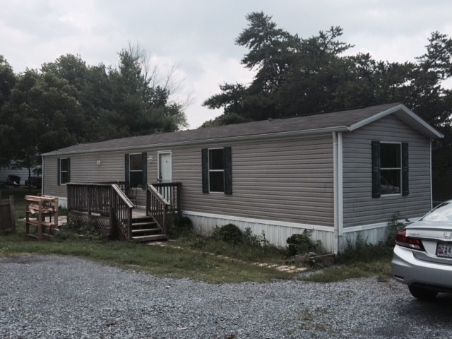 property at 2845 Winchester Ave