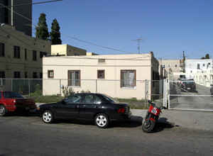 425 S Union Ave in Los Angeles, CA - Foto de edificio - Building Photo