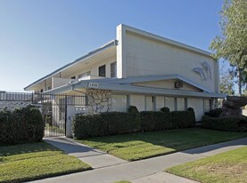1836 W Sumac Ln in Anaheim, CA - Building Photo