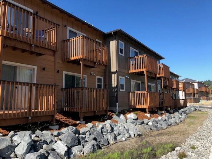 Sunset Terrace Apartments in Arcata, CA - Building Photo