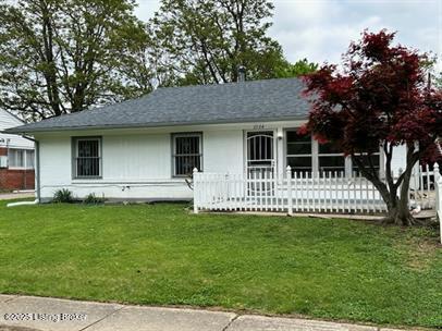 2104 Belmont Rd in Louisville, KY - Building Photo