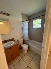 2311 Coolidge St, Unit B in Hollywood, FL - Foto de edificio - Building Photo