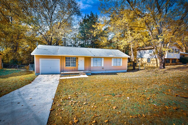 property at 3103 Gayhart Dr NW