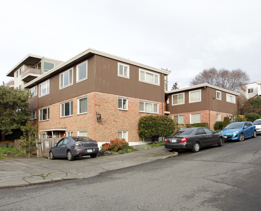 100 E Boston St in Seattle, WA - Foto de edificio