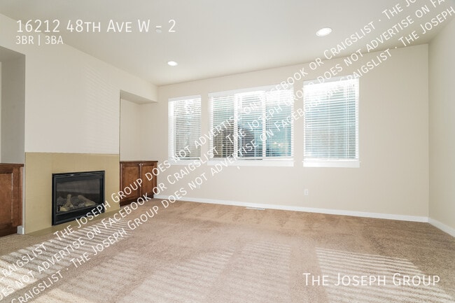 16212 48th Ave W in Edmonds, WA - Building Photo - Building Photo