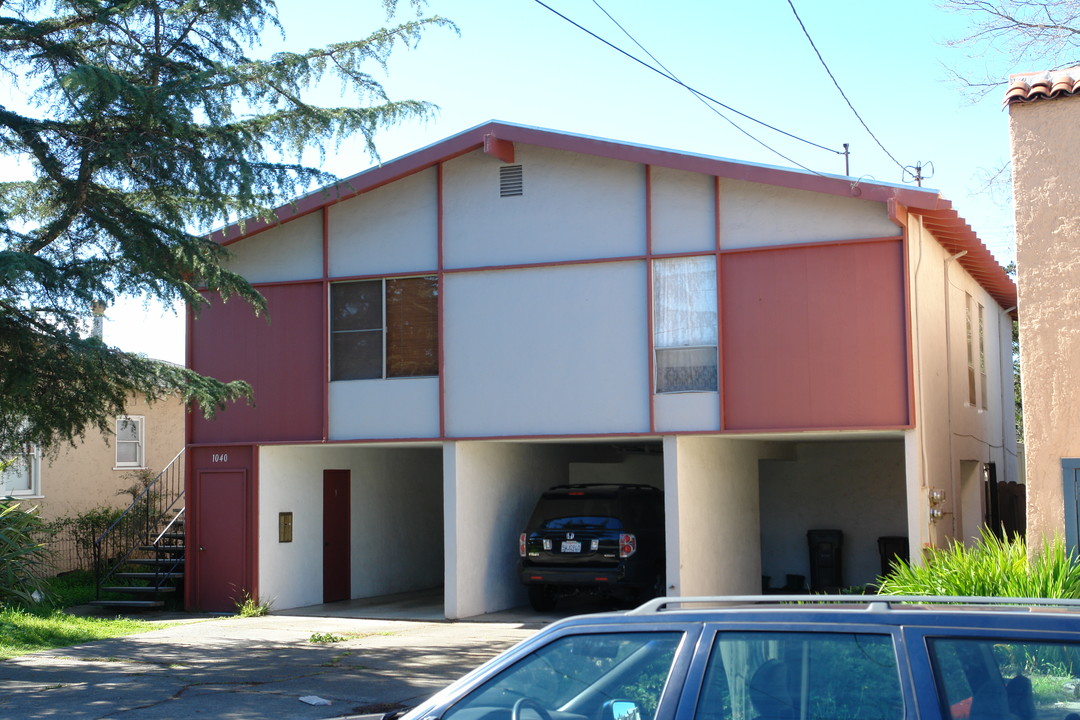 1040 Evelyn Ave in Albany, CA - Building Photo