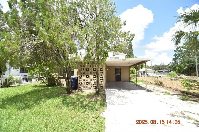 property at 3008 E 27th Ave