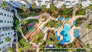 8303 Palm Pkwy in Orlando, FL - Building Photo - Building Photo