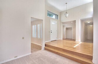 5806 Smoke Glass Trail in Dallas, TX - Building Photo - Building Photo