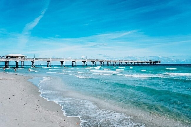 414 Phippen Waiters Rd, Unit Unit #1 in Dania Beach, FL - Building Photo - Building Photo