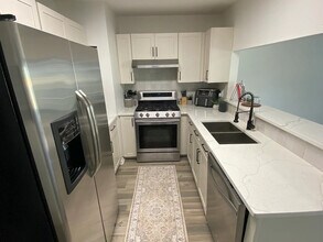 Room in House on Parkside Dr in Austell, GA - Building Photo - Building Photo