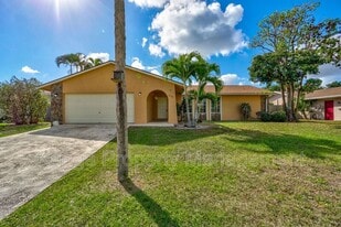 4128 Chestnut Ave in Palm Beach Gardens, FL - Building Photo