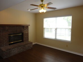 5123 Milhouse Rd in Indianapolis, IN - Building Photo - Building Photo