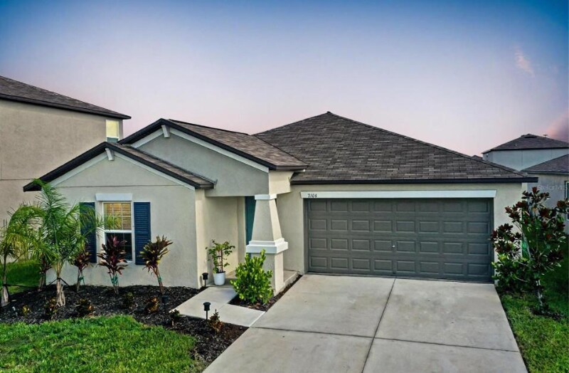 7104 Fern Garden Ct in Sun City Center, FL - Building Photo