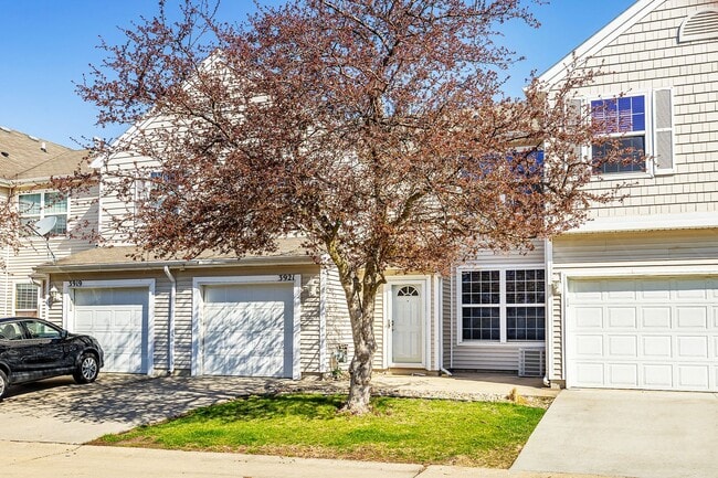 3921 NE Gardenia Ln in Ankeny, IA - Building Photo - Building Photo