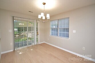 3710 Burntwood Ct in Charlotte, NC - Building Photo - Building Photo