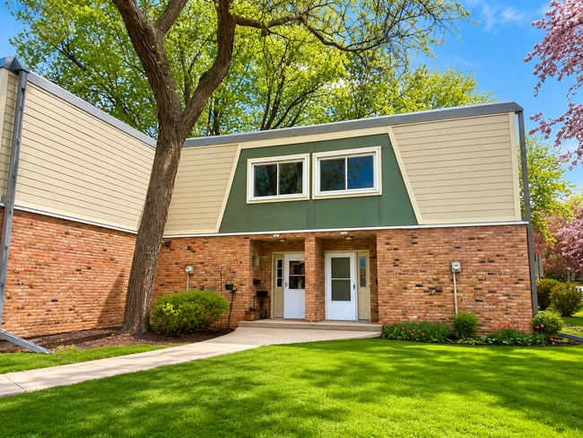 property at 7305 W Franklin Ave