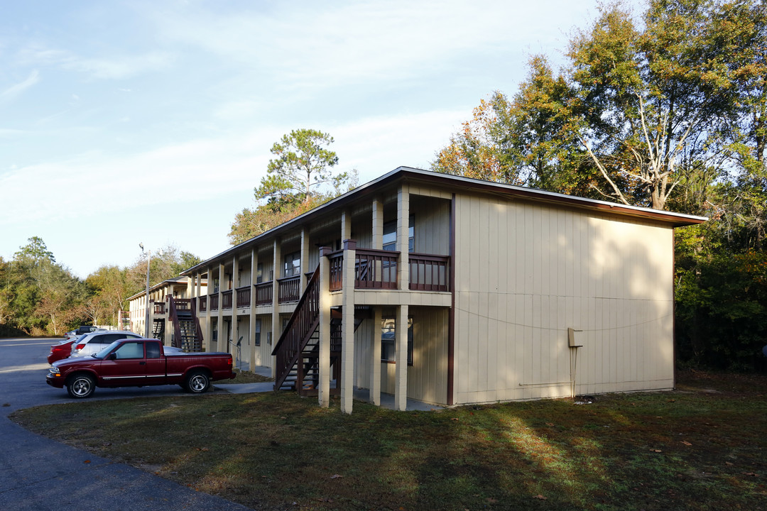 Boardwalk in Milton, FL - Building Photo