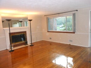 14 Lyman Rd in Framingham, MA - Building Photo - Building Photo
