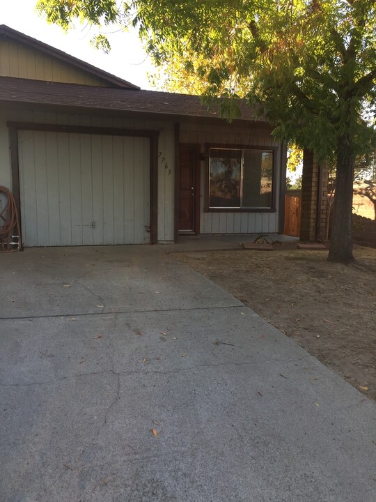 7761-7763 Pompei Ct in Citrus Heights, CA - Building Photo