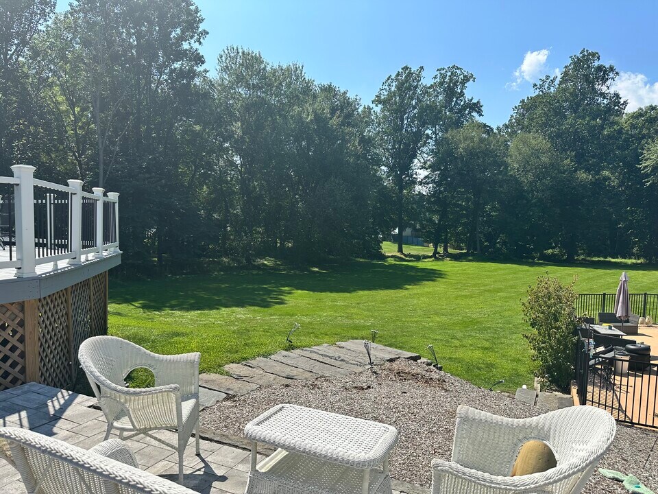 430 North St in Milford, CT - Building Photo