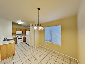 12710 W Via Camille in El Mirage, AZ - Foto de edificio - Building Photo