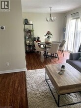 375 Kingscourt Dr in Waterloo, ON - Building Photo - Building Photo