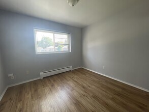7 Vimy Crescent in Sarnia, ON - Building Photo - Building Photo