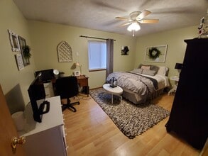 6268 5th Ave in Kent, OH - Building Photo - Building Photo