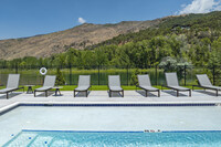 Tree Farm Lofts in Basalt, CO - Foto de edificio - Building Photo