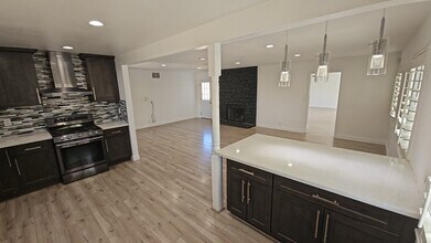 45010 18th St W in Lancaster, CA - Building Photo - Building Photo