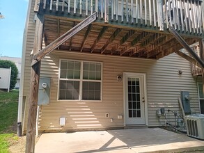 4620 Centrebrook Cir in Raleigh, NC - Building Photo - Building Photo