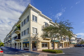 Charleston Square in Naples, FL - Building Photo - Building Photo