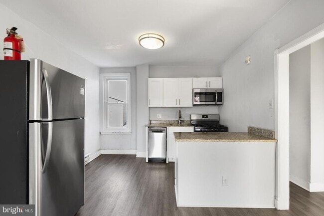 1735 W Oxford St in Philadelphia, PA - Building Photo - Building Photo