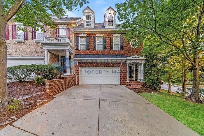 7200 Summit Waters Ln in Raleigh, NC - Foto de edificio