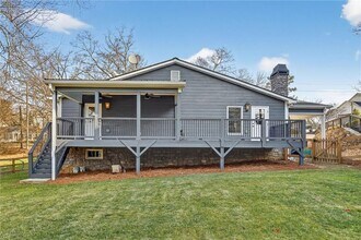 86 Woodstock Rd in Roswell, GA - Building Photo - Building Photo