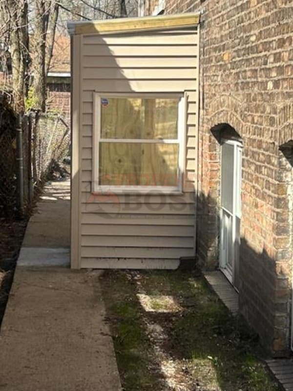 1350 Van Buren St in Gary, IN - Building Photo - Building Photo