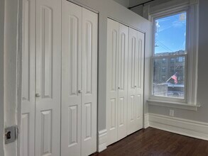 3214 W Division St, Unit 2 in Chicago, IL - Building Photo - Building Photo