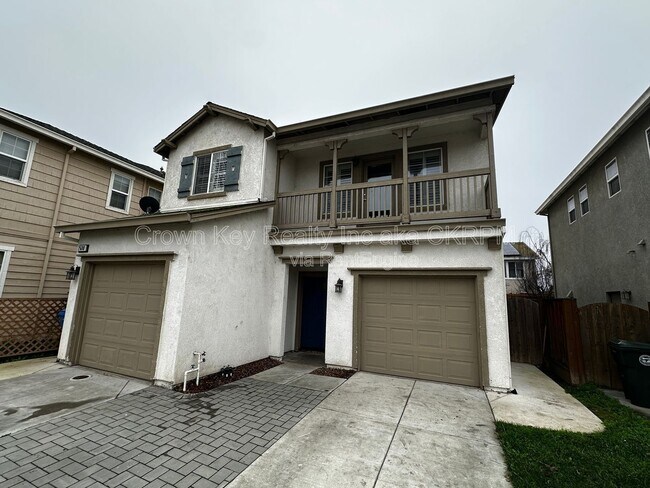 2608 Greenleaf St in Manteca, CA - Building Photo - Building Photo