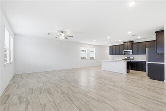 209 Thurman Holt Rd in Hutto, TX - Building Photo - Building Photo